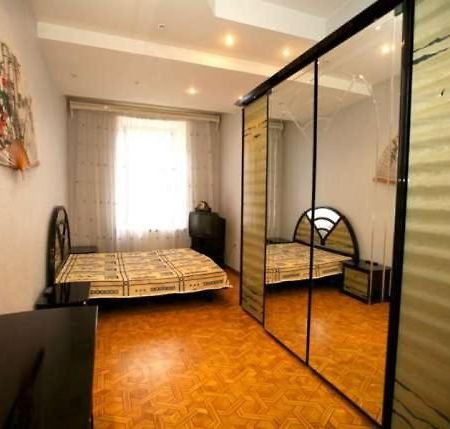 敖德萨Flat in the city center公寓 外观 照片